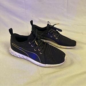 Puma shoes size 6